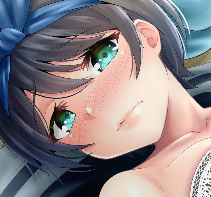 Eyes eyes baby... ok no 