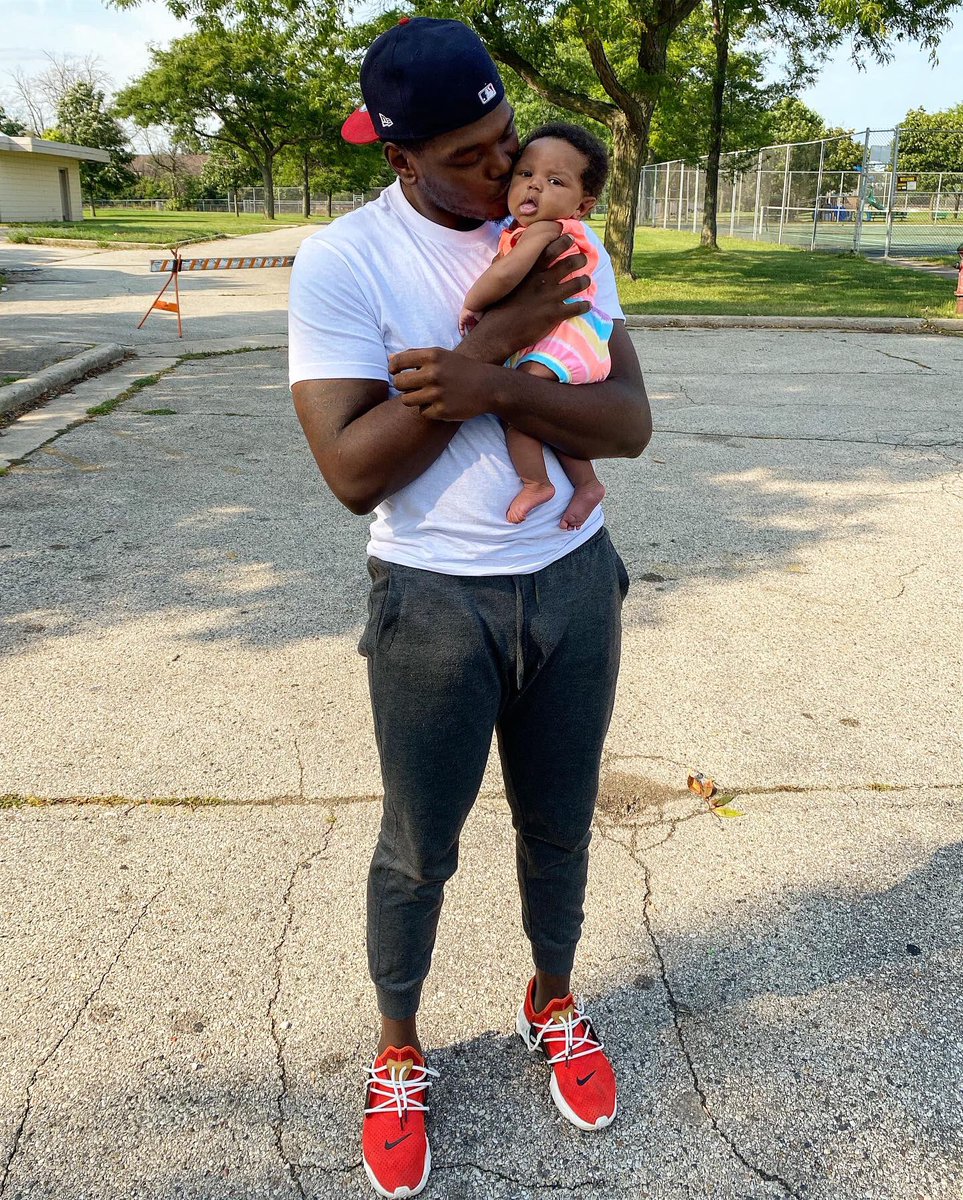 Sb_BigDan's tweet photo. There’s no need for a Queen when The King has his Princess 💕👑🤟🏾 https://t.co/pRDI5WQiSv