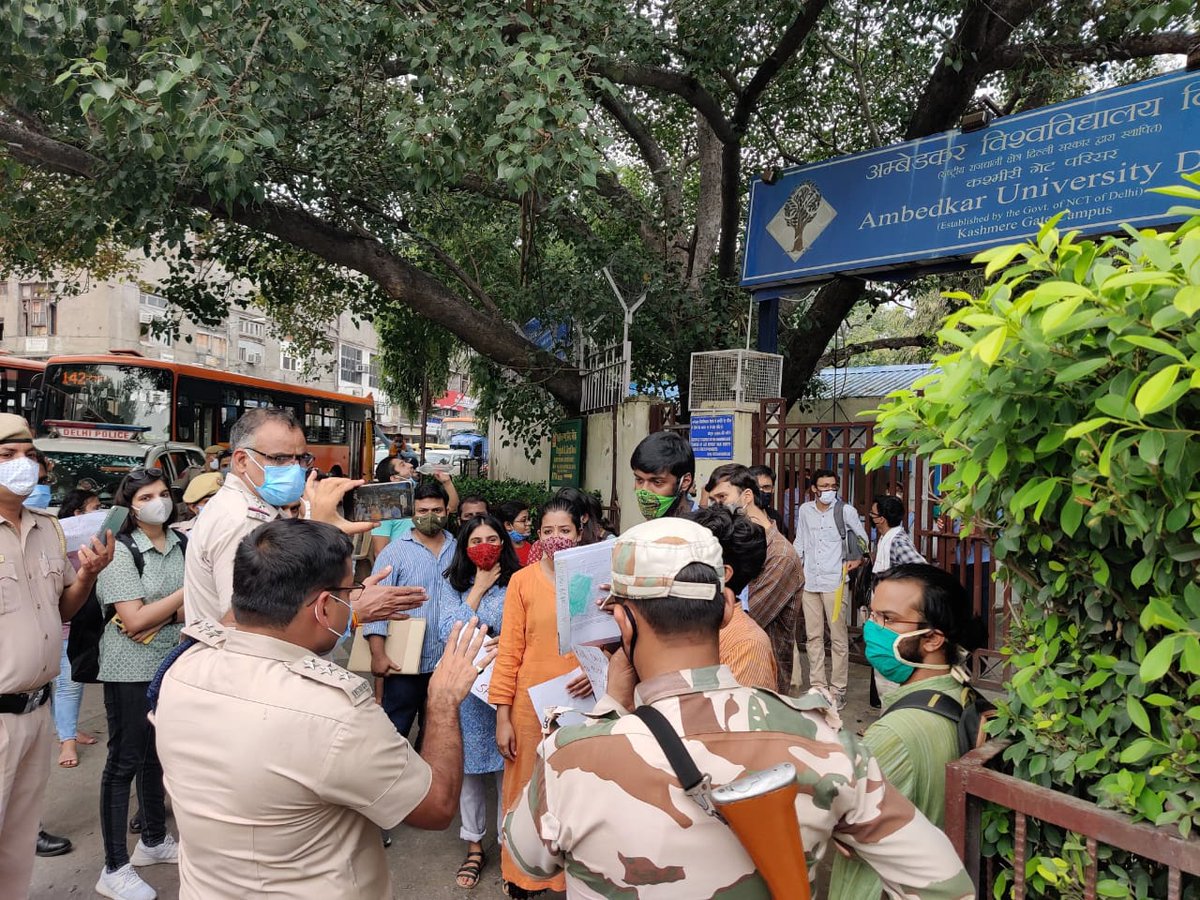 SfiDelhi's tweet photo. SFI AUD Protested at Ambedkar University Delhi against scraping of fee waiver of SC/ST/PWD students.
Caste Discrimination will not be tolerated!
#HighFeesForWhat
#BoycottHighFees
#NotInAmbedkarsName
#UpholdSCSTPWDFeeWaiver
@SfiAud @SFI_CEC https://t.co/F5Kab3ZfJe