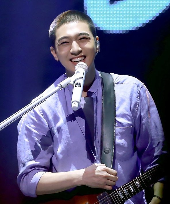 a thread of sungjin smiling, since we all miss him :')
