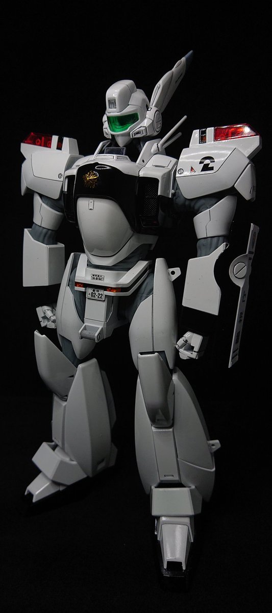 Foosan10's tweet photo. BANDAI MG 1/100 機動警察パトレイバー２号機
当時イングラムのMGが出たってんでテンションあがったなぁと思い出しながら再購入
全塗装し始めて3体目だっけ

2号機かっこいいな✨ https://t.co/SBvwWsz0rt