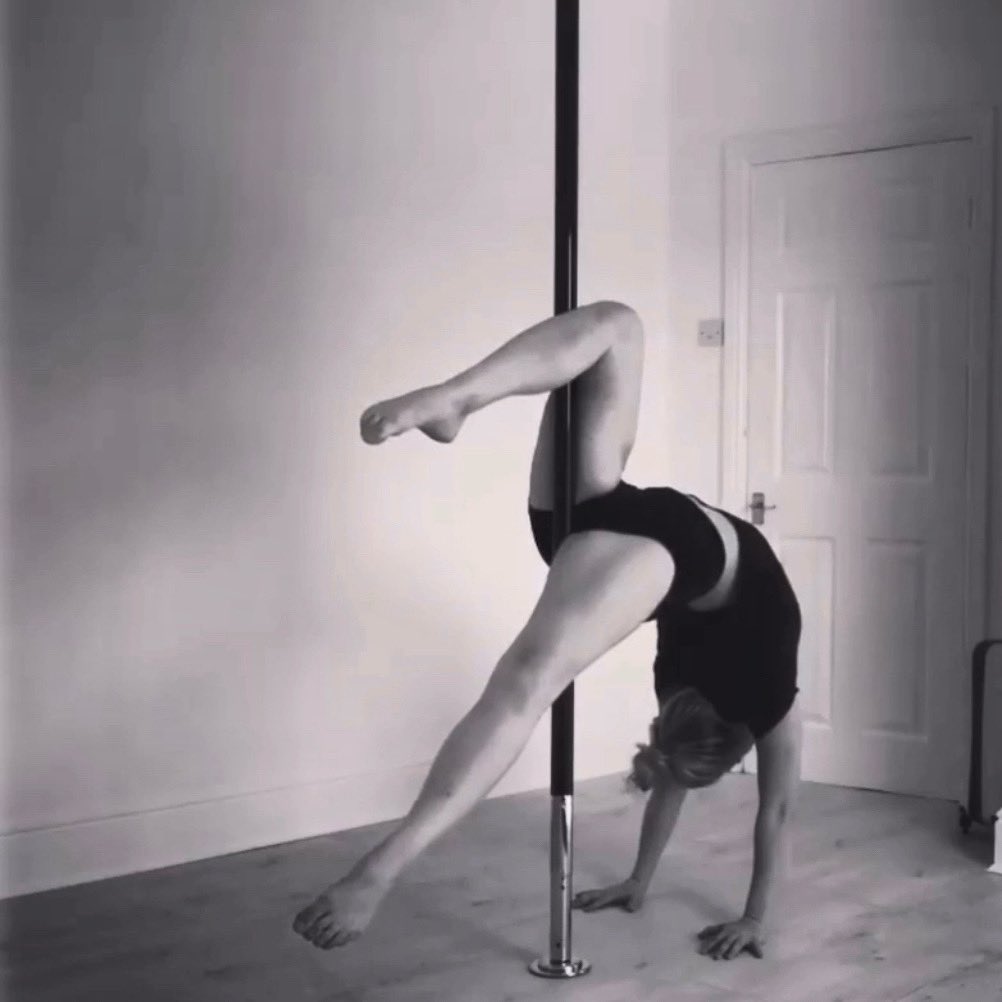 PolePurpose's tweet photo. Wishing you lots of strength, flexibility and creativity in your practice this week. #poledance https://t.co/m0vKhSeYIA