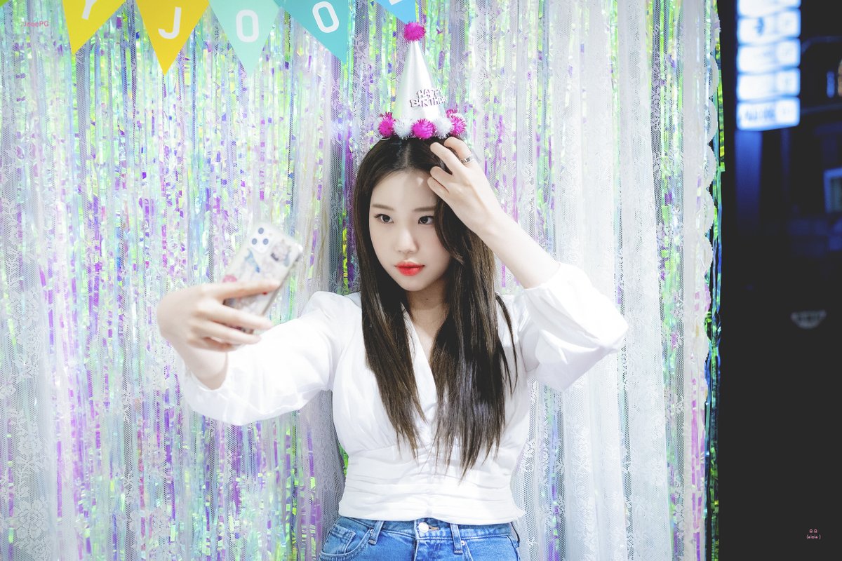 990818MB's tweet photo. 200818 주이

🥳

#모모랜드 #MOMOLAND #モモランド
#주이 #JOOE #이주원 #ジュイ
@MMLD_Official https://t.co/6oujiHtcQx