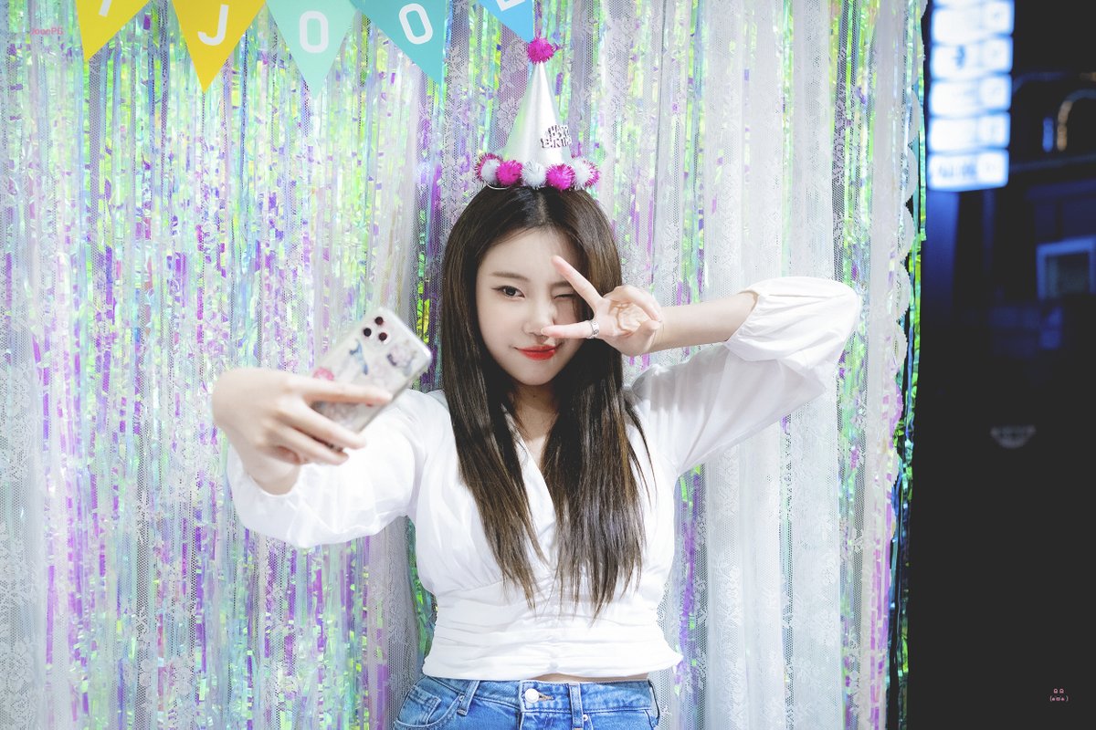 990818MB's tweet photo. 200818 주이

🥳

#모모랜드 #MOMOLAND #モモランド
#주이 #JOOE #이주원 #ジュイ
@MMLD_Official https://t.co/6oujiHtcQx