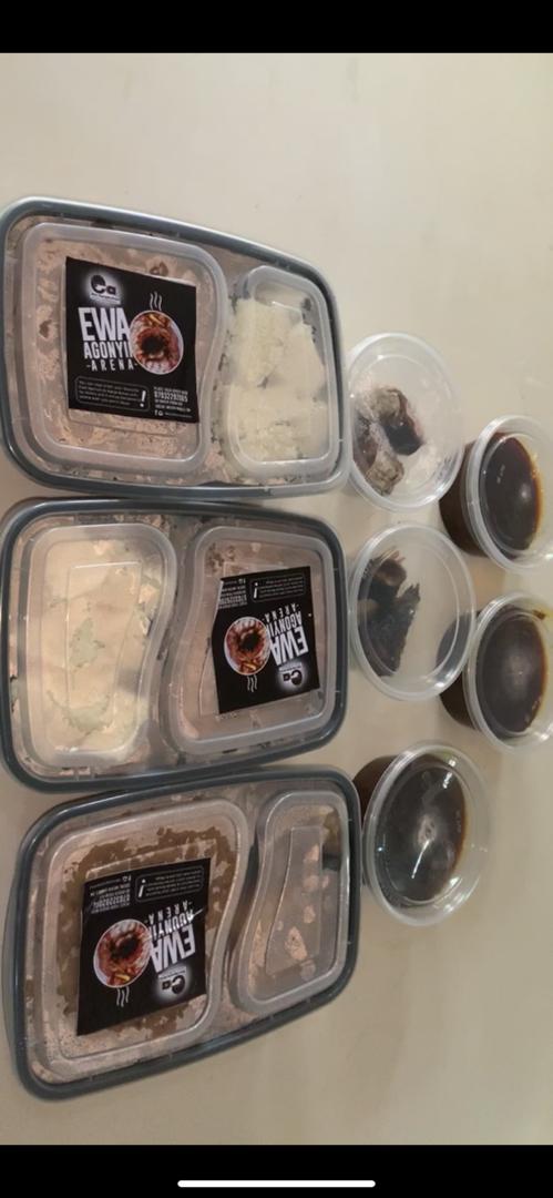 sylviaskitchen_'s tweet photo. please o ABUJA people.  we don't have a gofund me account o but we premium ewa agonyin. please, abeg patronize us. Hot ewa agonyin dey. Looking dey, fish dey, plantain dey, meat dey. 
#AbujaTwitterCommunity https://t.co/hblpLYQFoa
