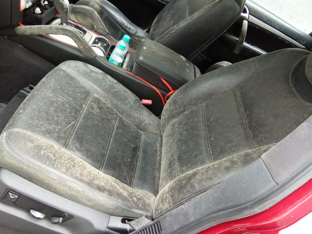 AutoTrustIndia2's tweet photo. These are the before pictures of the #Porsche #Cayenne interiors from the previous post. AFTER pictures coming soon... 
#deepclean #Monsoon2020 #MumbaiRains #carwash #NOFILTER #sanitisation https://t.co/T46tZdQlOo