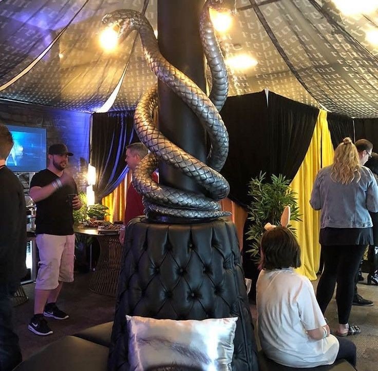 tswifttheman15's tweet photo. Every single person DREAMs to come here ever!
@taylorswift13 @taylornation13 #TaylorSwift #reputationtour #reproom https://t.co/cetoo0z8zU