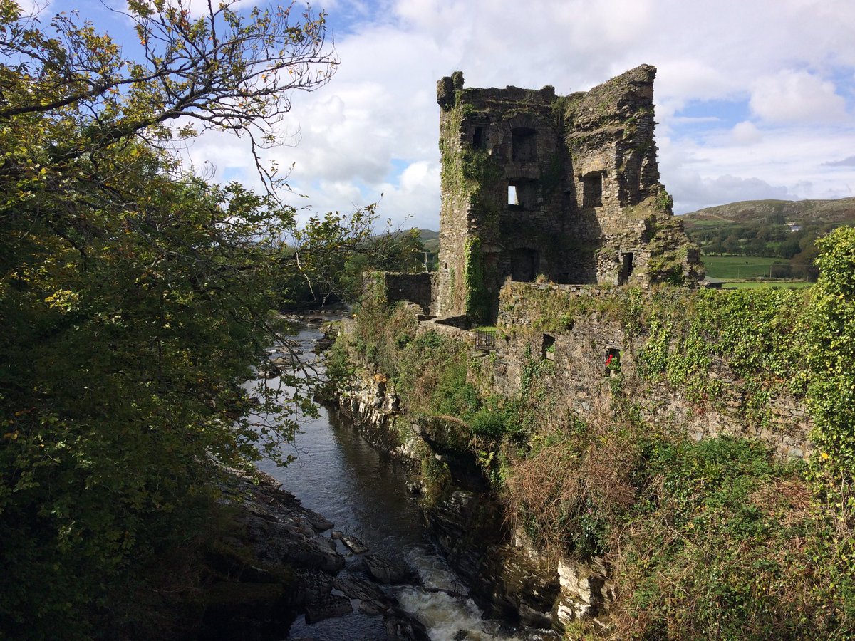 kingtara's tweet photo. Completed 3rd stage of #Bearabrefniway on Sat 5th Sep, Glengariff to Kealkill, 18km. Lovely hike. https://t.co/ldPuYdzPuJ