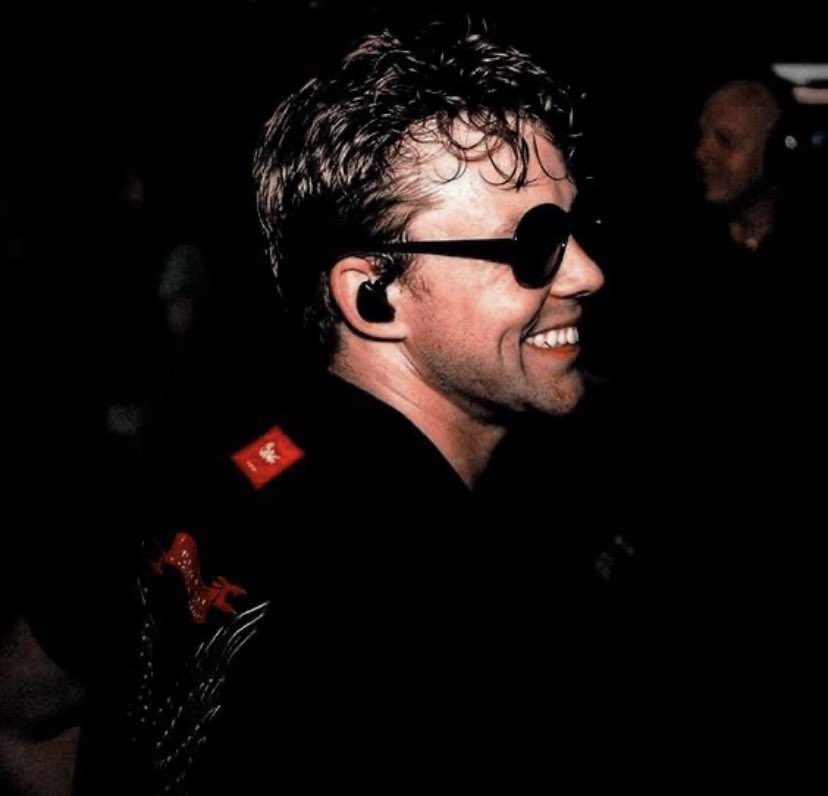 Ashton Irwin smilinghttps://abs.twimg.com/emoji/v2/... draggable=