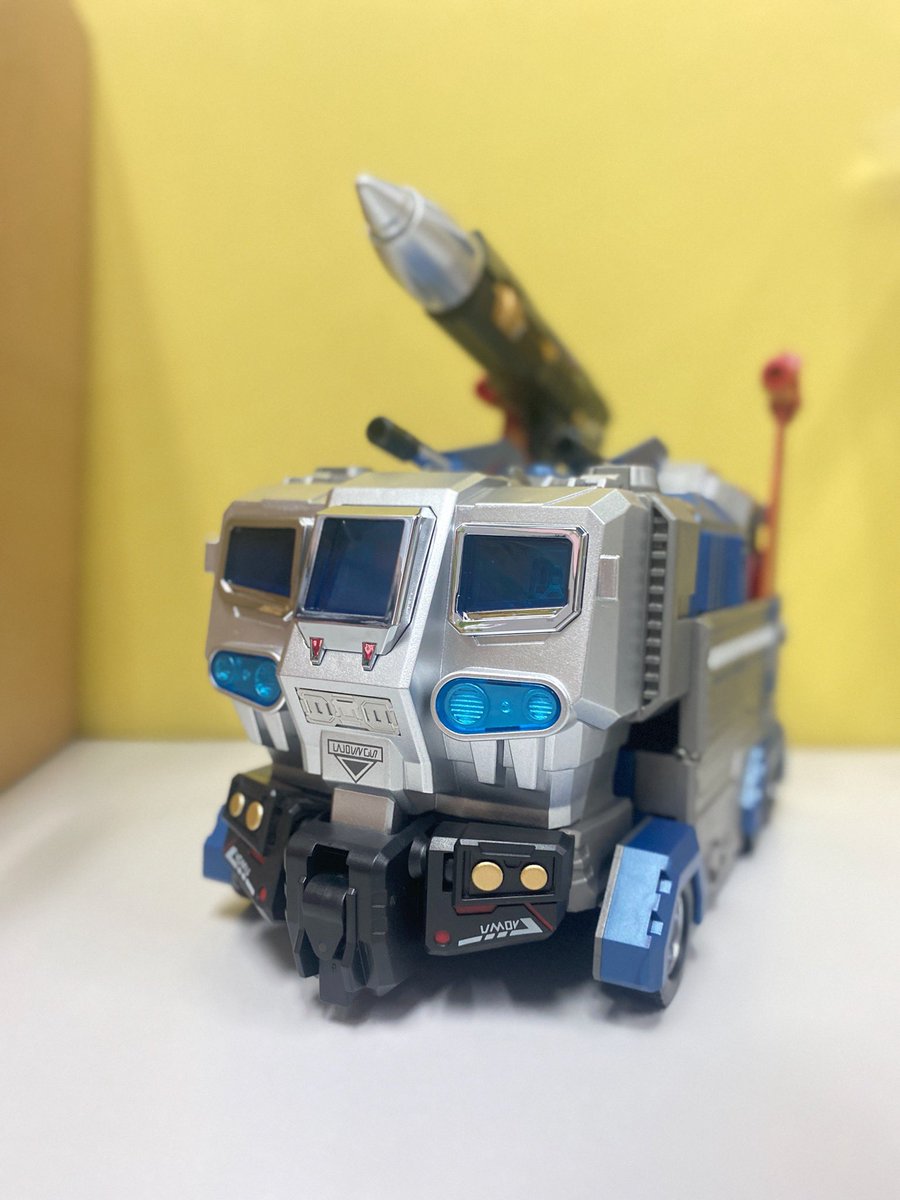 Chiman0123's tweet photo. 為合體而買，單體鬆散完全唔合格！
#transformers #thirdpartytransformers  #fanshobby #mb11 #godarmor #godbomber #optimusprime #powermaster #masterforce #ginrai #godginrai https://t.co/6QsxRyyp8Z