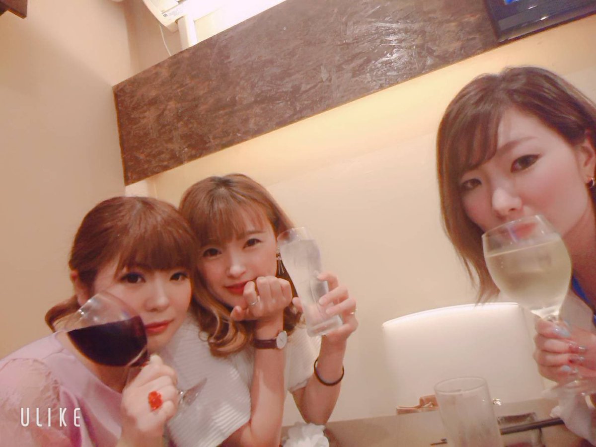 hisaka6900's tweet photo. ダイニングキッチン iroha
にて三婆会👩🏻🦰👩🏼🦰👩🏽🦰(笑)
3千円ポッキリのコース料理🍽
しかもカラオケ歌い放題🎤
オススメ😋🙌
#2020年5月30日
#田川市
#伊田
#dkiroha
#ダイニングキッチンイロハ
#三婆会
#3BBA
#三十路
#DATE年長組 (笑)
#華の平成2年組 (笑) https://t.co/SEQGTEYaiI