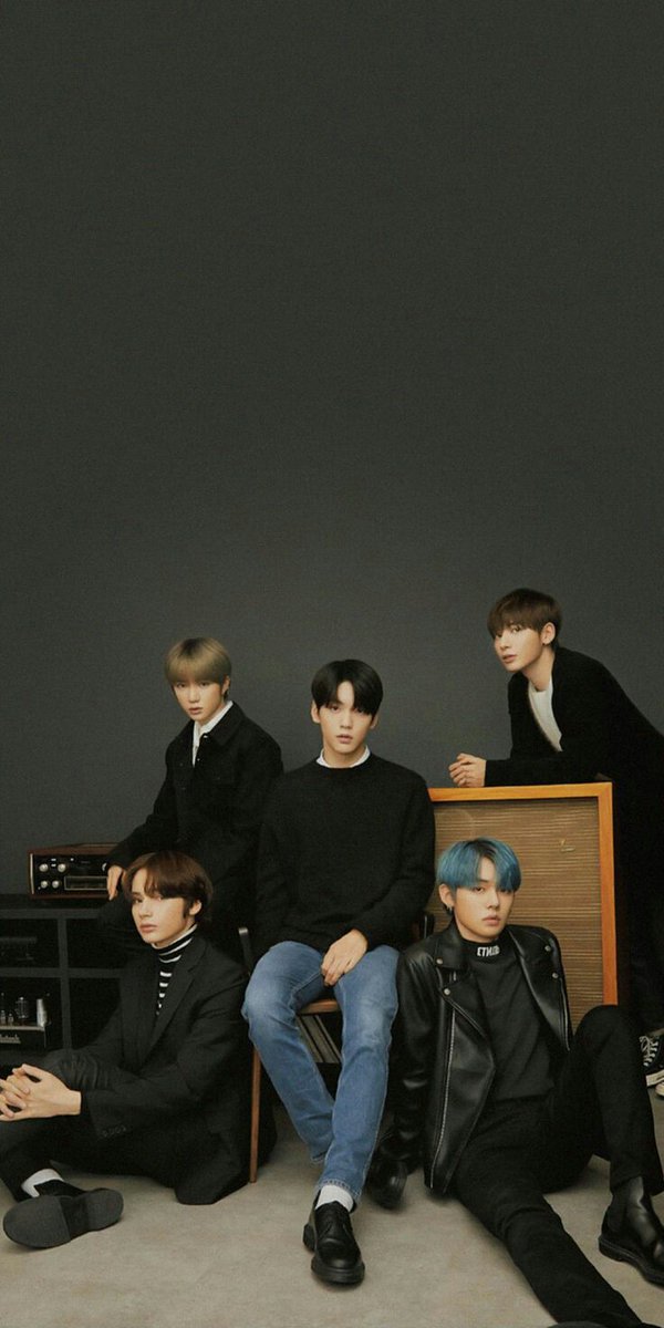 YamanakaBTS7's tweet photo. We love you TXT! #TXT_RiseOnBillboard
#TOMMOROW_X_TOGETHER
#Soobin #Yeonjun #Boemgyu #Taehyun #Huengkai https://t.co/oo6yr9V5w1