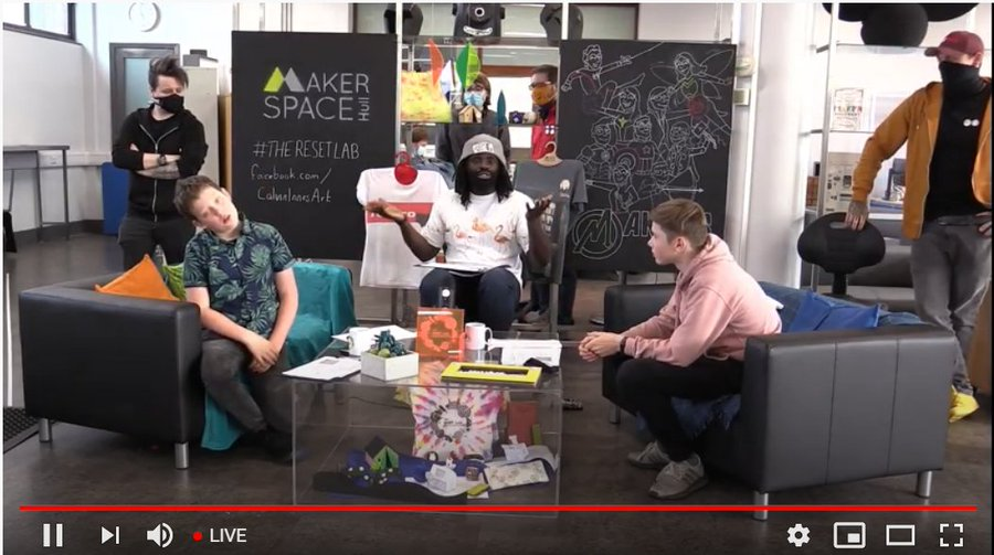 hull_libraries's tweet photo. Good morning,
Looking forward to a less frantic week, after an amazing weekend at #theresetlab Thank you @makerspacehull
@UniOfHull Ted, Will, Lucie and families, @CalvinInnes   
@Kofi_Smiles @FreedomFestHull and everyone who joined us! https://t.co/93WaeNwyaM