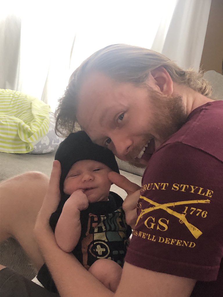 Lil_Marie_Ross's tweet photo. Look at my cute baby. https://t.co/OqnZ7j70KR