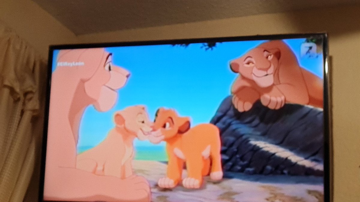 dalidanay's tweet photo. #ElReyLeon nos encanta @AztecaSiete toda la programacion del dia de hoy estuvo increible 🤩 https://t.co/9B9RlsT9op