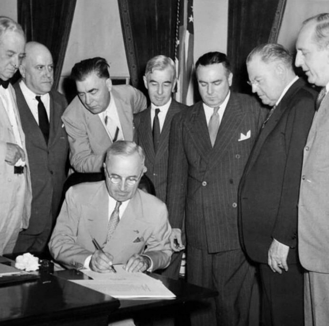 Of These Scientific Efforts Shocked The U.S. Into Action.2ndPic PresidentTruman Signing TheAtomicEnergyAct In1946. Meanwhile,1,600 NaziScientists Were Being Recruited Into TheU.S."They Had No Idea That Hitler Had Created This Whole Arsenal Of Nerve Agents,"Explained Jacobsen.
