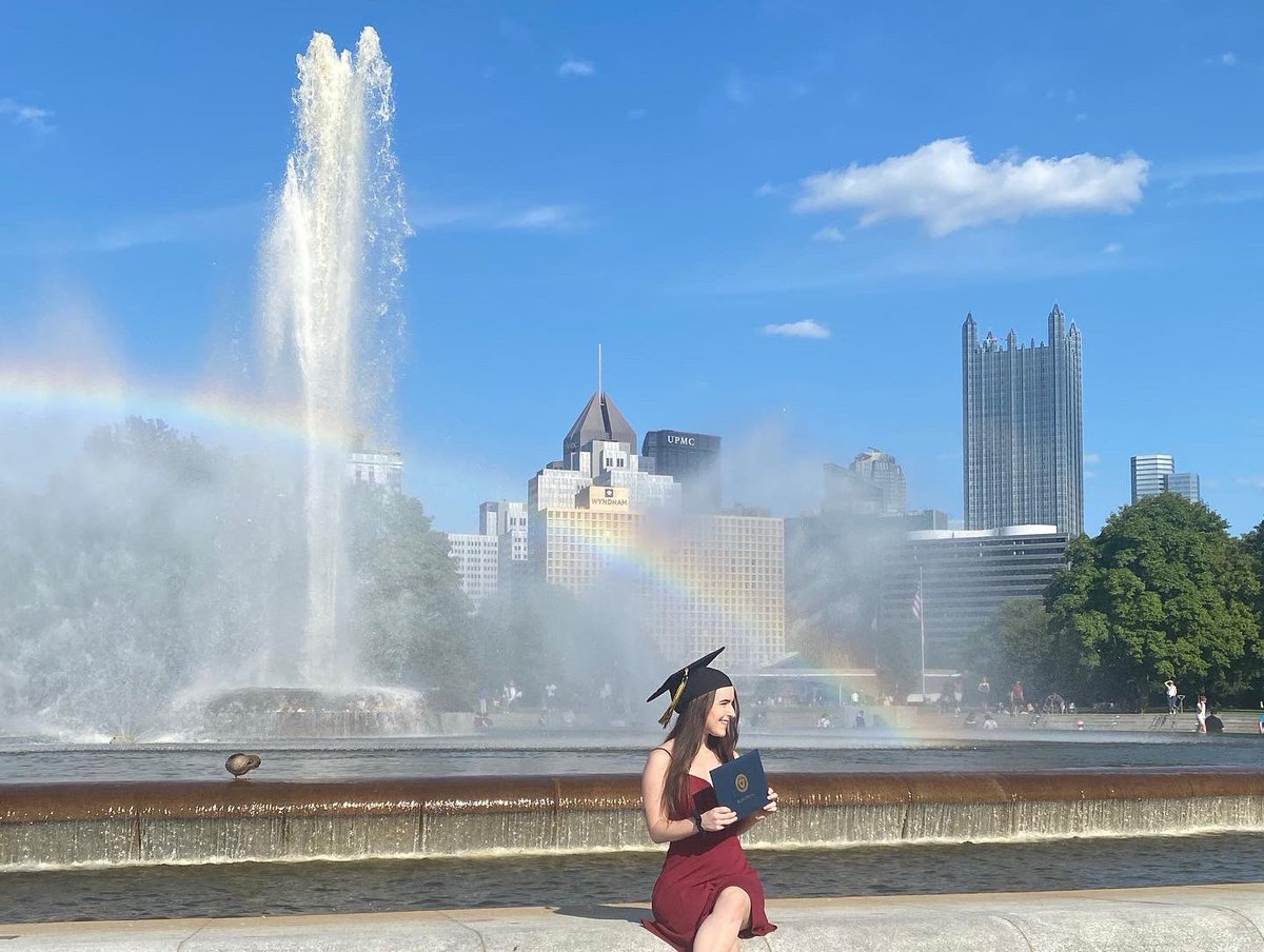 whateversam_'s tweet photo. took amateur grad pics today finally, i already miss you ksu 🎓❤️ https://t.co/MqZft93Kdz