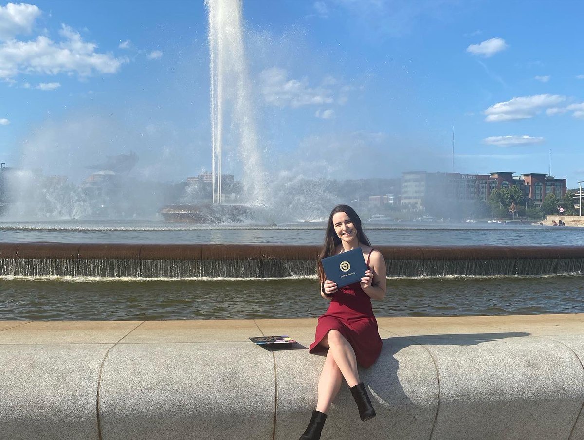whateversam_'s tweet photo. took amateur grad pics today finally, i already miss you ksu 🎓❤️ https://t.co/MqZft93Kdz