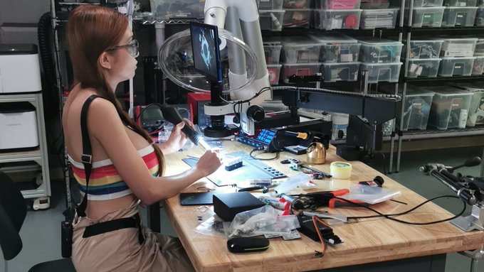 Naomi Wu 机械妖姬 tweet media