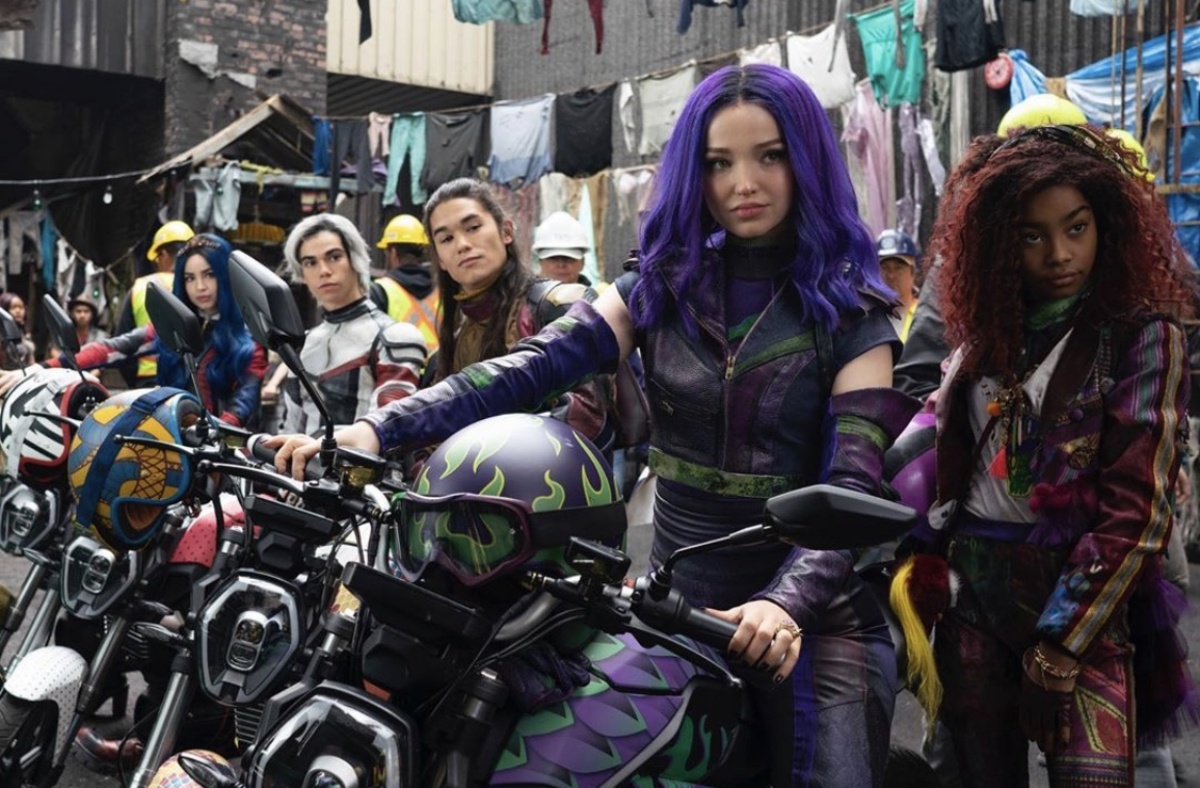 67. Descendants 3 (2019) dir. Kenny Ortegathis franchise is very near and dear to my heart so having this movie so far back on my list was a shame but this plot makes absolutely no sense and left me with so many questions. the antagonist is nothing but an entitled +