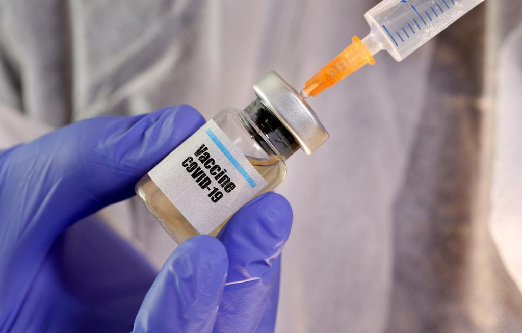 Reuters's tweet photo. Australia's secures access to AstraZeneca COVID-19 vaccine within months https://t.co/FSp062ojKs https://t.co/9DVnehtCzi