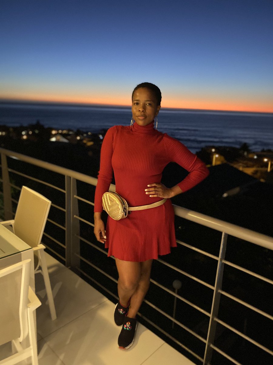 NalaDagada's tweet photo. Good morning from the mother city how you doin? It’s time for #TheTakeOff @Radio2000za https://t.co/EWAGPaxWfZ
