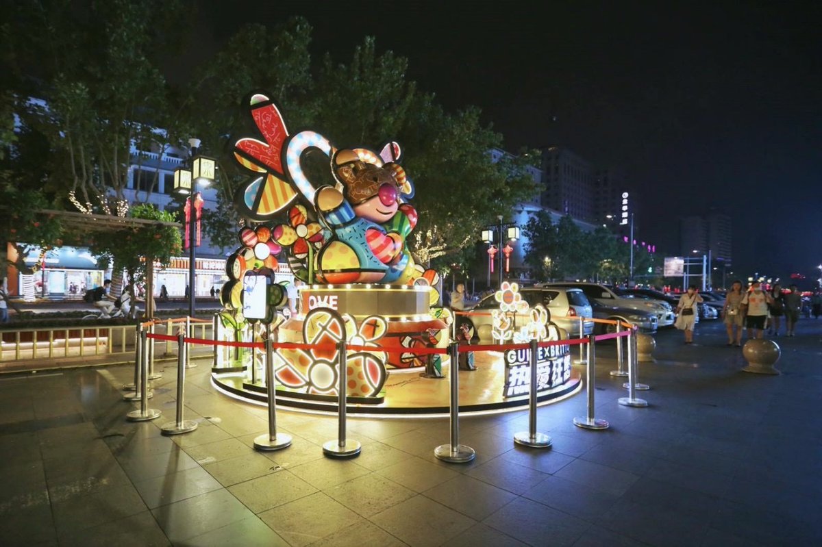 clicklicensing's tweet photo. Britto spreads creativity and love through the Pop Art Exhibition: Britto Much Love! 💞

Visit the exhibition ‘til September 30 to see more colorful and interactive displays and activities! 🎉

📍Guihe Plaza Mall, Jinan City, China 

#Britto #BrittoMuchLove #ClickLicensingAsia https://t.co/sgIvkZFNbQ