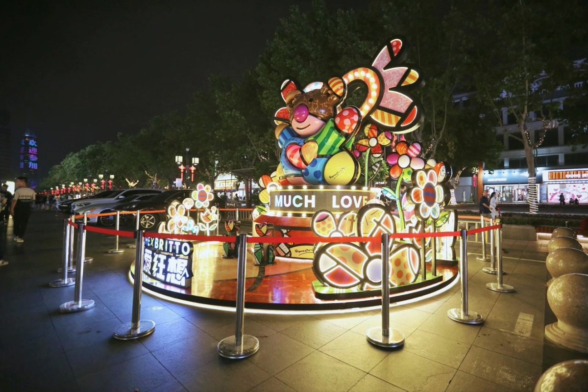 clicklicensing's tweet photo. Britto spreads creativity and love through the Pop Art Exhibition: Britto Much Love! 💞

Visit the exhibition ‘til September 30 to see more colorful and interactive displays and activities! 🎉

📍Guihe Plaza Mall, Jinan City, China 

#Britto #BrittoMuchLove #ClickLicensingAsia https://t.co/sgIvkZFNbQ