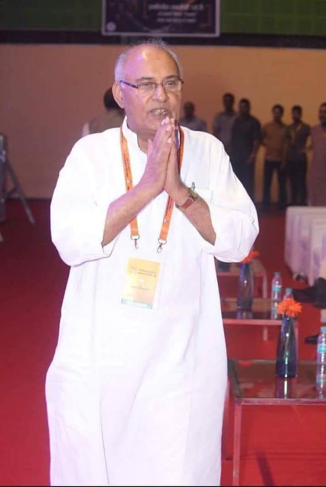 Rajendra4BJP's tweet photo. भारतीय जनता पार्टी राजस्थान के पूर्व प्रदेशाध्यक्ष, पूर्व सांसद एवं प्रखर विचारक डॉ. महेश शर्मा जी को जन्मदिन की अनंत शुभकामनाएं। ईश्वर आपके जीवन में सुख, शांति एवं समृद्धि बनाए रखें तथा दीर्घायु व स्वस्थ जीवन का आशीष प्रदान करें।
@BJP4Rajasthan https://t.co/pNiskNJsBW