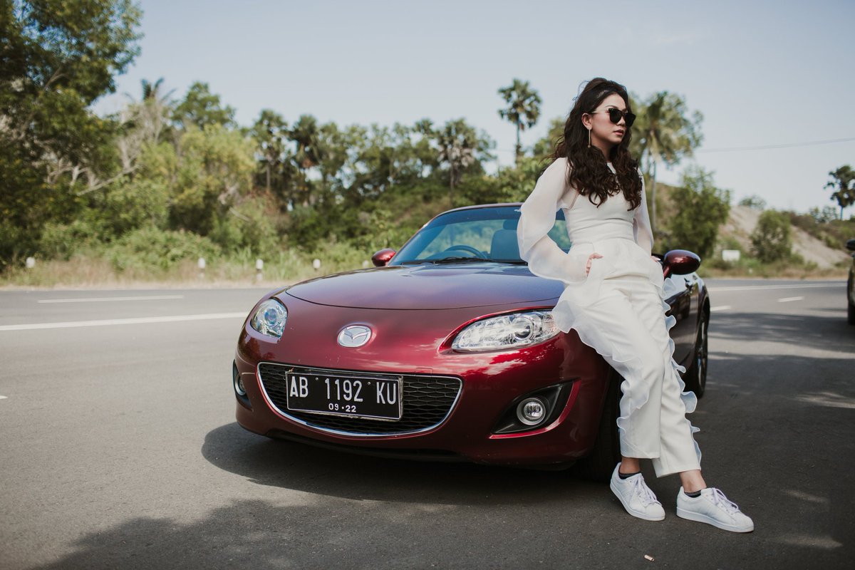 muthiadinar's tweet photo. My First Single, My First Video Clip
#muthiadinar #videoclip #jogja #parangtritis #MDstory #MDlife #MDactivity #peace #lovelovelife #indonesia #bismillah #singer #happylife #femalesinger #indonesiasingers #song #video #music #indonesiamusic #indonesiamodel #newsingle https://t.co/K0QcAowJWN