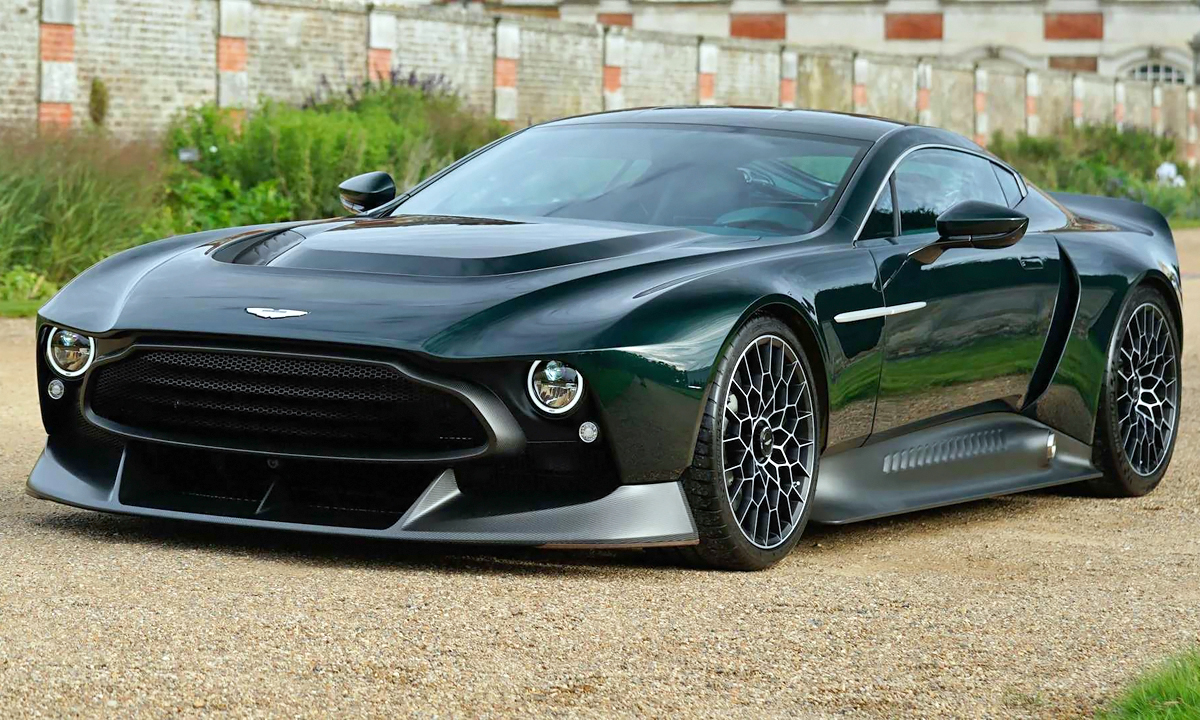 CARmagSA's tweet photo. New Aston Martin Victor: 623 kW V12, manual gearbox and RWD... https://t.co/nrHuiMgKbW https://t.co/qcPv7GFwWZ