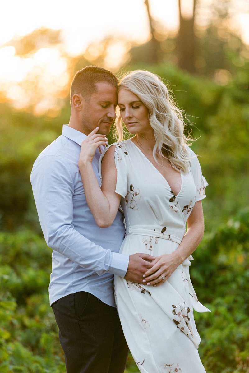 johnlyonsphoto's tweet photo. Tonight it was back out to Erieau with this fabulous couple - Amanda and Miguel! It rained for most of the afternoon, so we were a little nervous about going forward with the session - but the sun came out for us just in time! 

#johnlyonsweddings https://t.co/bv9g9UfLx6