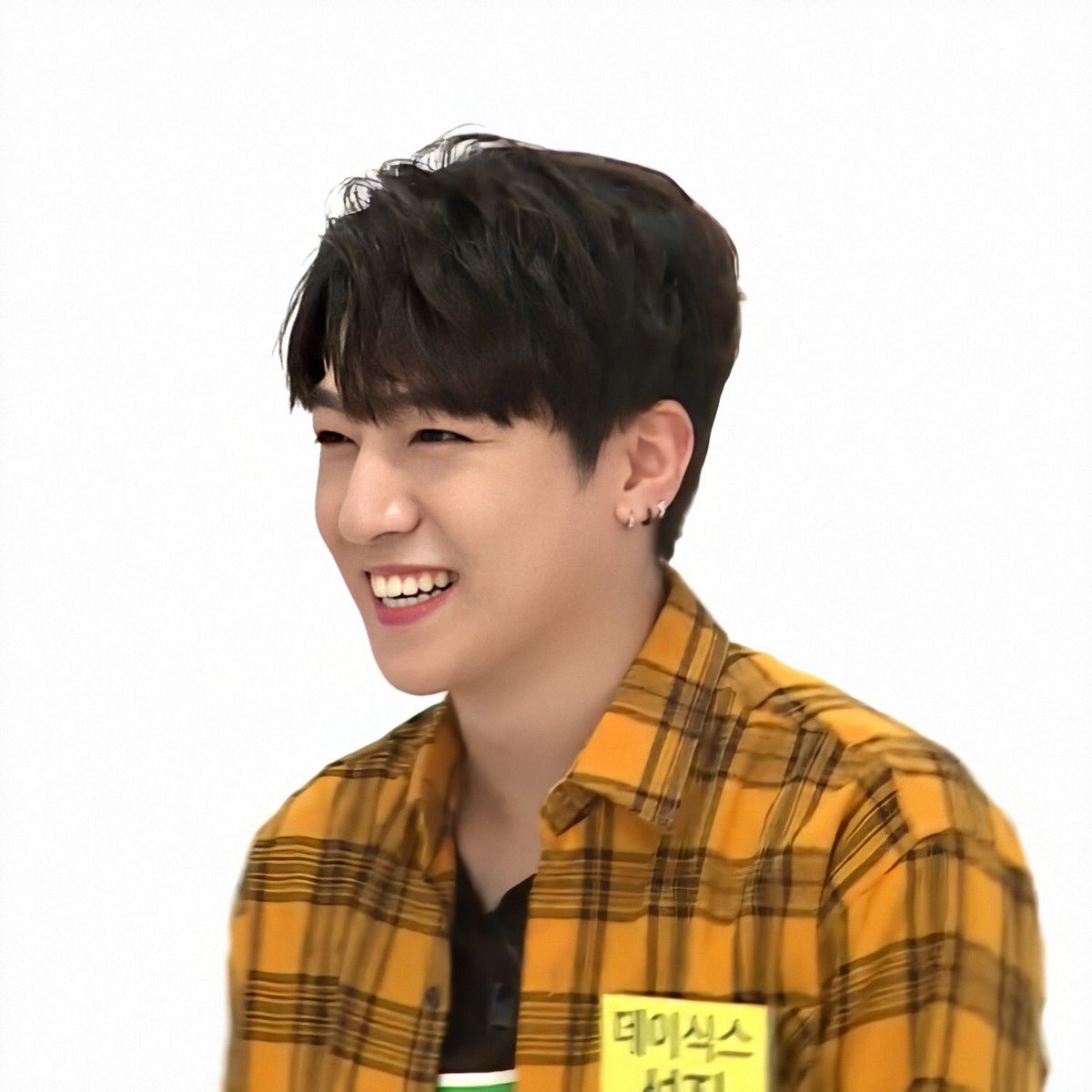 a thread of sungjin smiling, since we all miss him :')