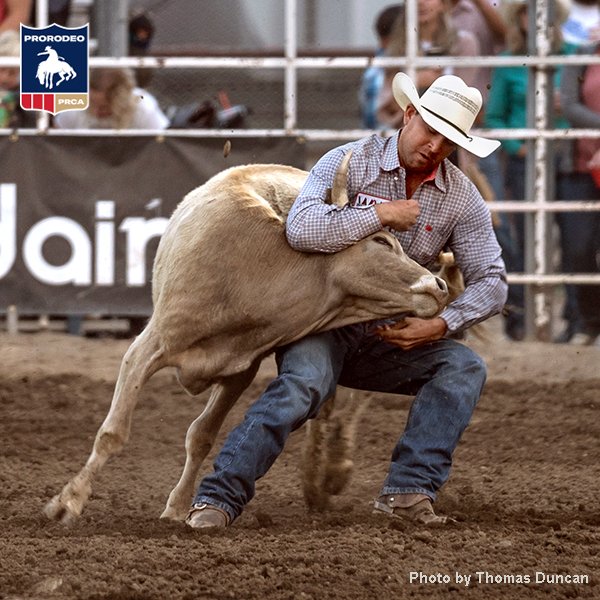🤠 𝗔𝘂𝘀𝘀𝗶𝗲 𝘄𝗶𝗻𝘀 𝗶𝗻 𝗙𝗶𝗹𝗲𝗿 🤠
• • •
Kodie Jang goes 3.6 to win Magic Valley Stampede
Check it out ➡ bit.ly/3lUGnIR
• • •
#WeAreProRodeo