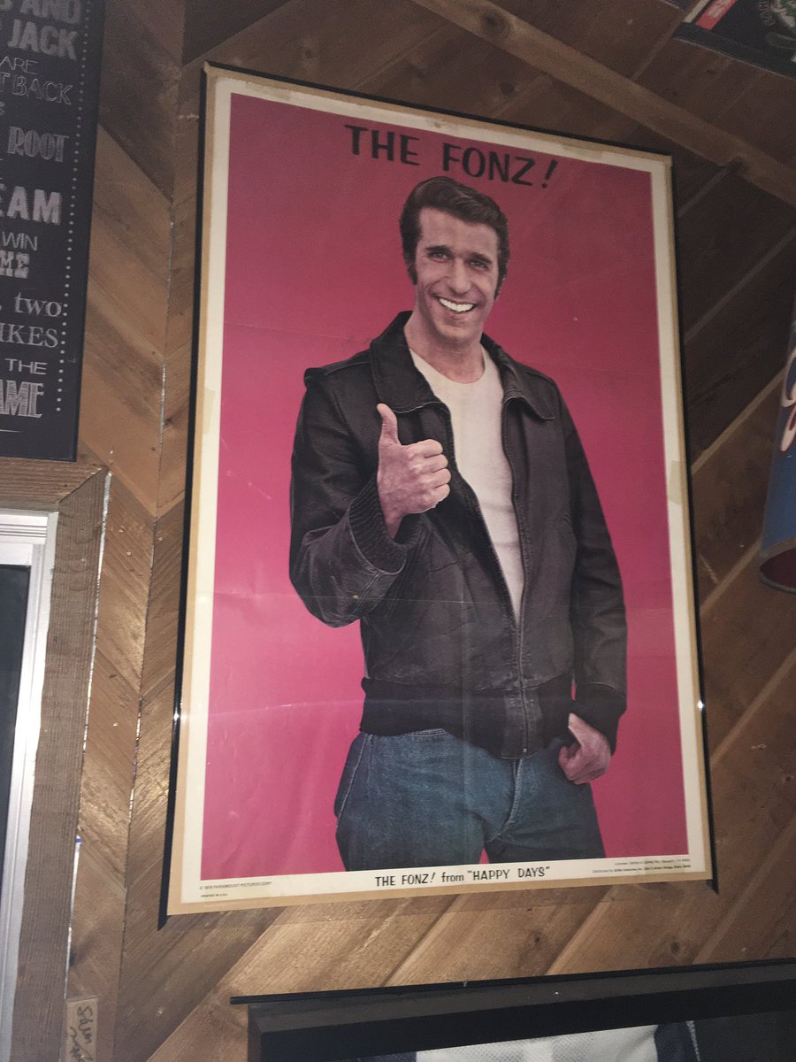 dannyingle's tweet photo. I am 58 years old and this the coolest thing in my man cave!@hwinkler4real https://t.co/CENySaZpTr