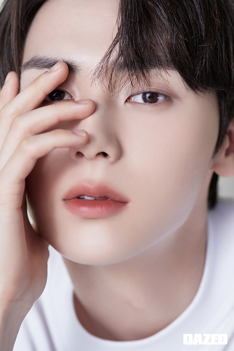 황민현 랑콤 화보 찍은거 봤어? 보자마자 소리지름🤗~ 완벽한 남신 비주얼! 화보에서 민현이가 바르는게 압솔뤼 루즈 인티마뜨 밀크티274랑 펌킨오렌지인데 컬러 존예라 겟🤗 #정보성광고 #랑콤 #황민현 #뉴이스트민현 #황민현화보립스틱 #압솔뤼루즈인티마뜨 #랑콤립스틱