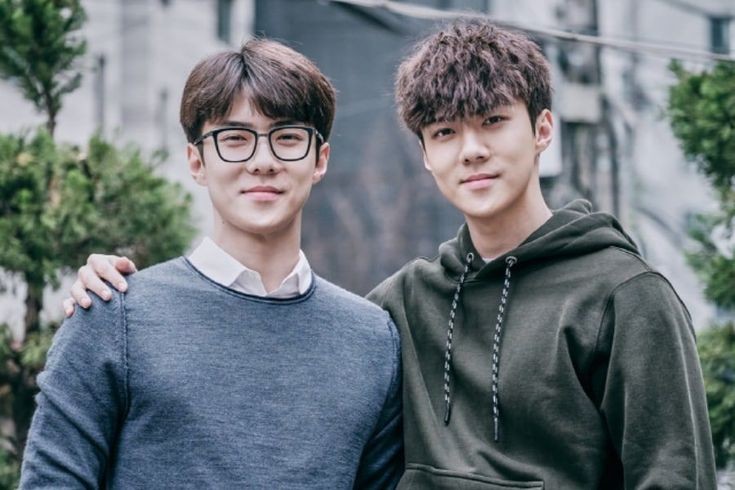 crabiehun's tweet photo. Happy 2nd Anniversary to Dokgo Rewind ❤❤❤❤❤

#2YearsofDokgoRewind #세훈 #SEHUN #엑소세훈 https://t.co/sn0x7xO3dA