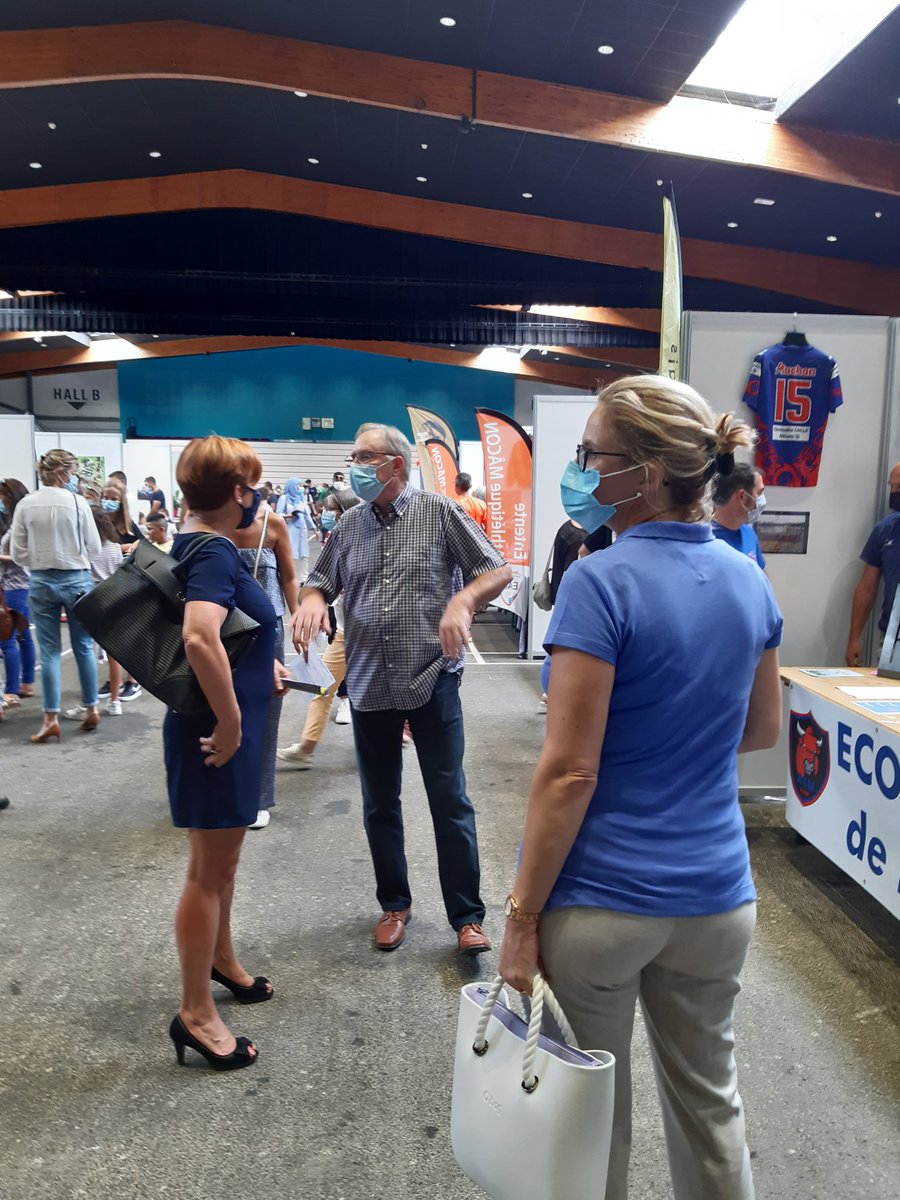 Présence des du <a href="/ca_centrest/">Crédit Agricole Centre-est</a> sur le forum des associations de Macon  / Proximité et distanciation