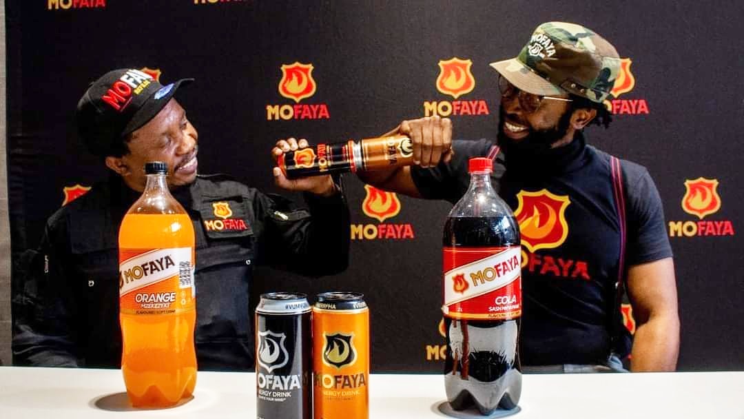 djsbu's tweet photo. DJ SBU x THE OBSERVER x BONGANE SAX
#STRONGER FREE DOWNLOAD HERE 👉🏿 https://t.co/5GMLQxvk1f

#NEWMUSIC
#NEWDRINKS
#NEWSEASON https://t.co/KN8IcTfPPQ