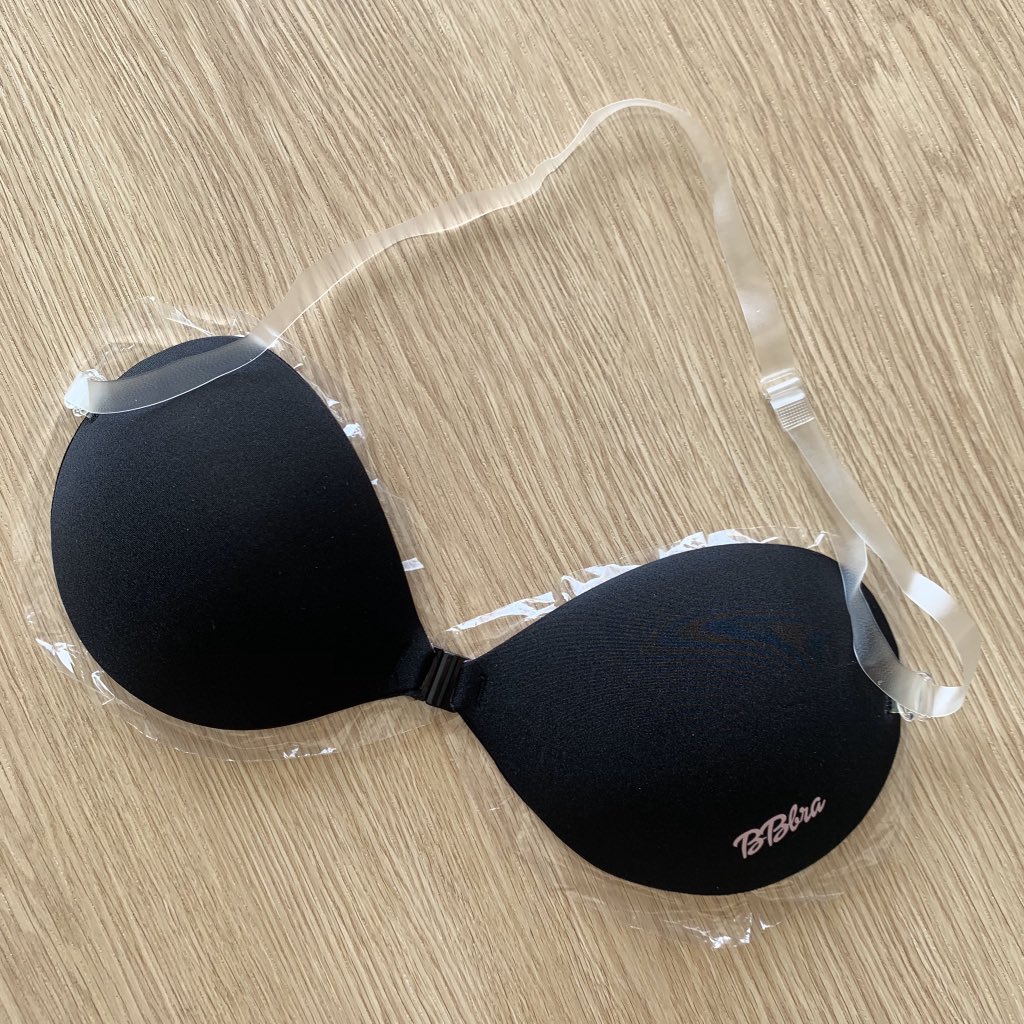 saroreview's tweet photo. เวลาใส่สายเดี่ยว เปิดไหล่เปิดหลัง จะใส่บราปีกนกของ Boom Boom Bra ตลอด ซื้อมาหลายอันละ เพิ่งรู้ว่านางมีรุ่นใหม่แบบมีสายใสรัดด้านหลัง เกาะแน่นขึ้นมากก ไม่ค่อยไหลหลุด ทับใจ ชอบที่ดันทรงด้วยเหมาะกับคนไม่ค่อยมีหน้าอก จะดูใส่เสื้อผ้าสวยขึ้นเลย อันนึงใช้ได้นานด้วย https://t.co/IEcU6eXsZG