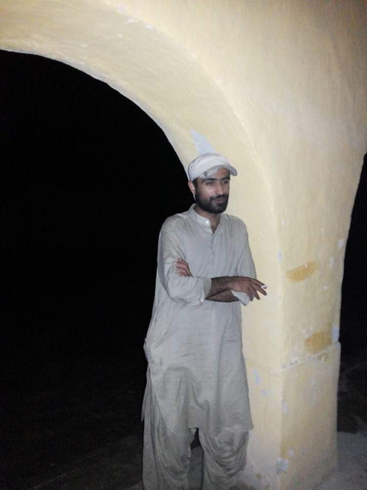sitarastan's tweet photo. The impunity men enjoy in this country: Mehrab Khan Gichki murdered his wife, left her corpse at Teaching Hospital Turbat and fled the scene. He is still at large, and nowhere to be found. Another day, another woman, another hashtag. 
#JusticeForShaheenaBaloch https://t.co/4FLzD5Xt1Y