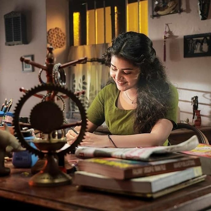 EhSjikdU8AAkbcT?format=jpg&name=900x900