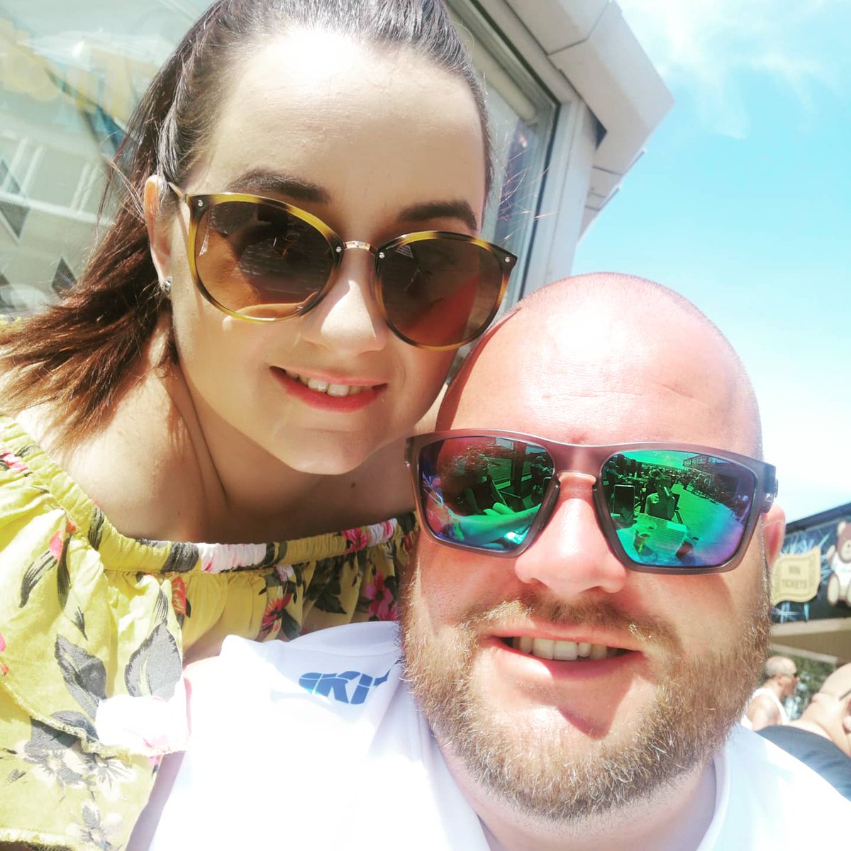 zoeymapps's tweet photo. Happy 36th birthday to this one. 💚. Have a good day in work &amp; training babe 😉. We'll celebrate on the weekend with a J20 and pack of Space raiders 😜😘 love you! @dan_dav https://t.co/PALSKND86Y