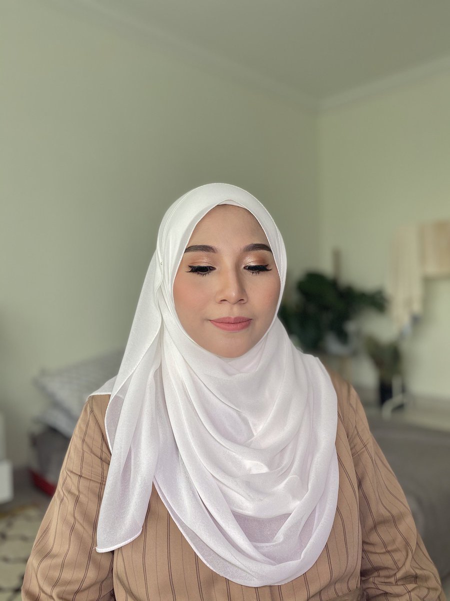 atendoesmakeup's tweet photo. Photoshoot | Beaumama hq | Bangi
.
.
.
#muabangi #muakajang #muadengkil #muaputrajaya #makeupeventbangi #makeupnikahbangi #makeupsandingbangi #makeupbridesmaidbangi #makeupdinnerbangi #emiramirah https://t.co/aaccq34B9K