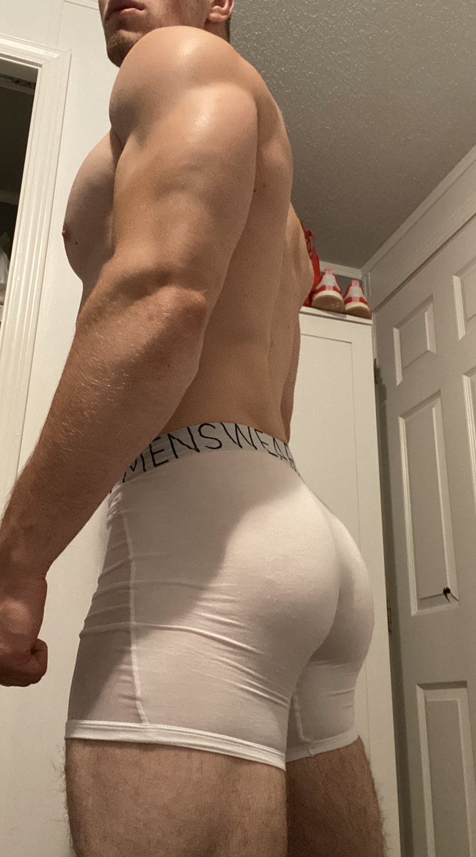 In a submissive mood 🔥