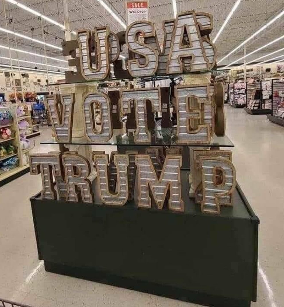 hgm112's tweet photo. Time to go support #LoveHobbyLobby @realDonaldTrump @DonaldJTrumpJr #MAGA
#PATRIOTS
#LADIESFORTRUMP https://t.co/RKQK9I4epK