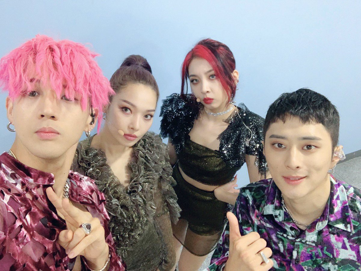 KARD_Official's tweet photo. [#KARD]
히든이들의 월요일을 책임지는 KARD😘
잠시 후 3시 30분 Pops in Seoul에서 만나요💜
▶️ https://t.co/2MDA6RxVnQ

* TV 본방사수는 오늘에서 내일로 넘어가는 12시 30분에 arirang TV에서❕

#BM #JSEPH #SOMIN #JIWOO
#카드 #비엠 #제이셉 #전소민 #전지우
#arirangTV #Pops_in_Seoul https://t.co/Mj2IgQdI4K