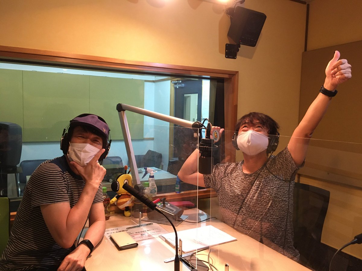 TanakasanR's tweet photo. 9/8(火)22:30~
#田中さんラジオ 第23回🎶
次回はn/ @nslash 15周年について❗️
皆様からいただいたメールで15年間のライブや思い出を振り返りつつ、コロナ禍でn/が考えた15周年の感謝のカタチをお知らせします✨
https://t.co/E4qqyOWmAh
#田中直樹 #沼井雅之 #nslash #エフエム世田谷 #リスラジ https://t.co/4zhpPQOS4O