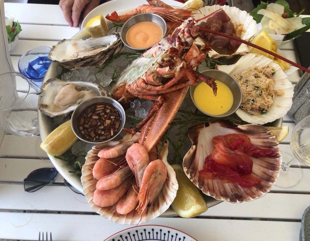 Jaynelovesshoes's tweet photo. This day last year at my fave @thehutcolwell ๐ฆ๐ฆ๐ฆ #beatswork https://t.co/pASbIwOmbH