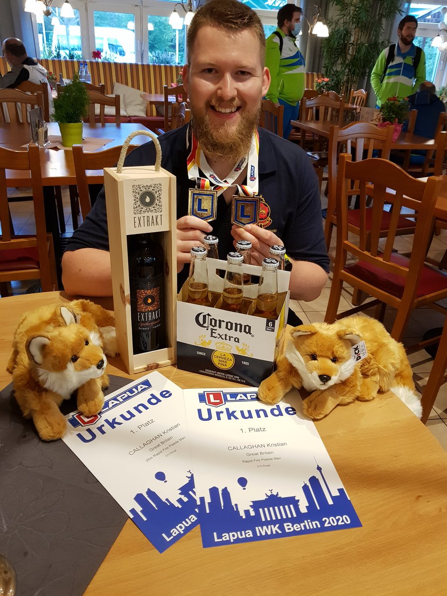 elaine callaghan tweet media